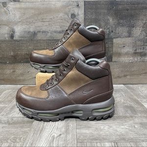 brown nike goadome boots